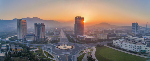 連云港經(jīng)濟(jì)技術(shù)開發(fā)區(qū)管理委員會(huì)